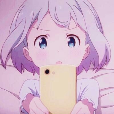 男子在深圳北站台抽烟？12306回应