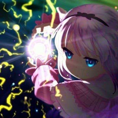 河北一车停夜市路中间被掰弯车牌